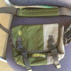 Timbuk2 crossbody bag. High quality built